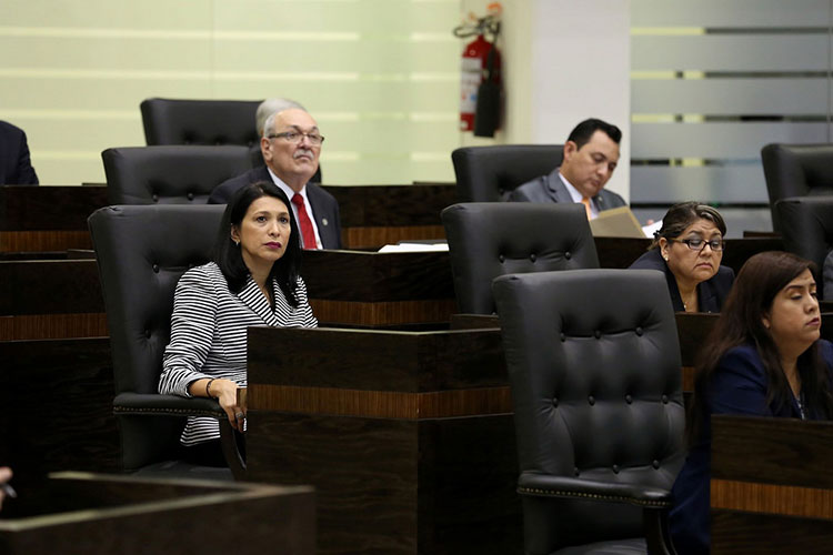 Concentran a 100 Policías-escoltas de ex funcionarios