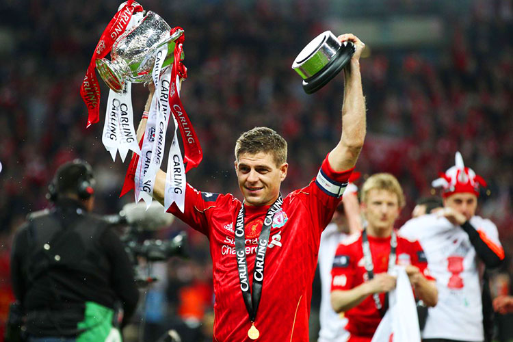 Steven Gerrard anuncia su retiro del futbol