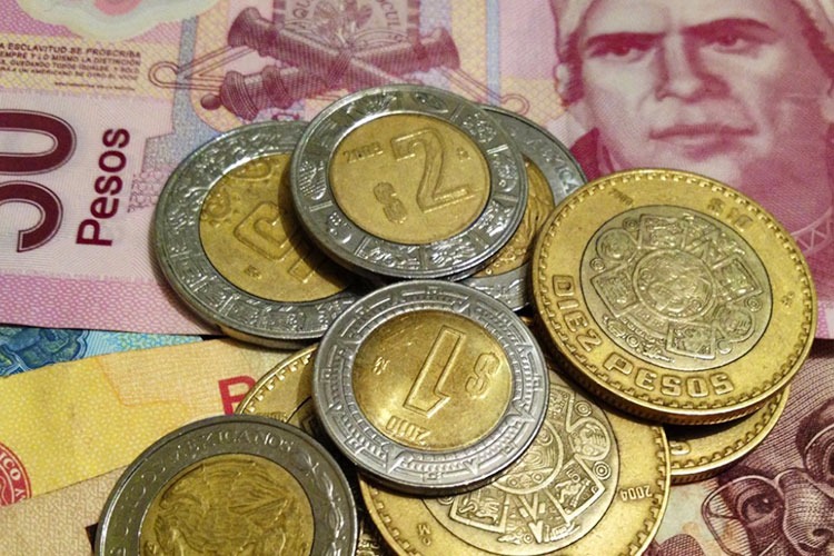 Aumentan el salario mínimo a 80.04 pesos para 2017
