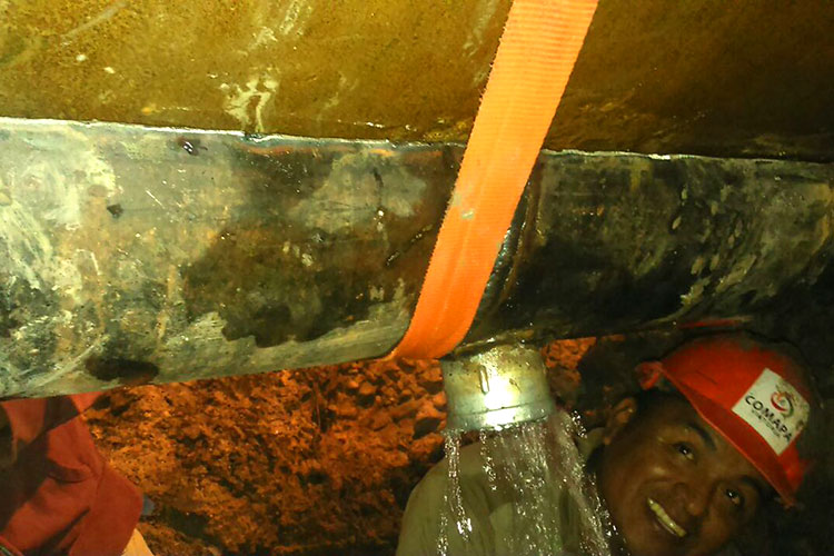Se quiebra tubo de acueducto y quedan miles sin agua en Victoria