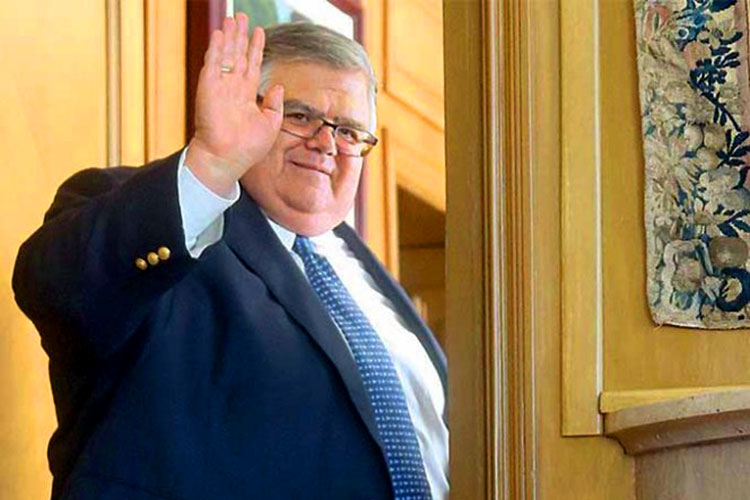 Carstens: mi salida no debe preocupar