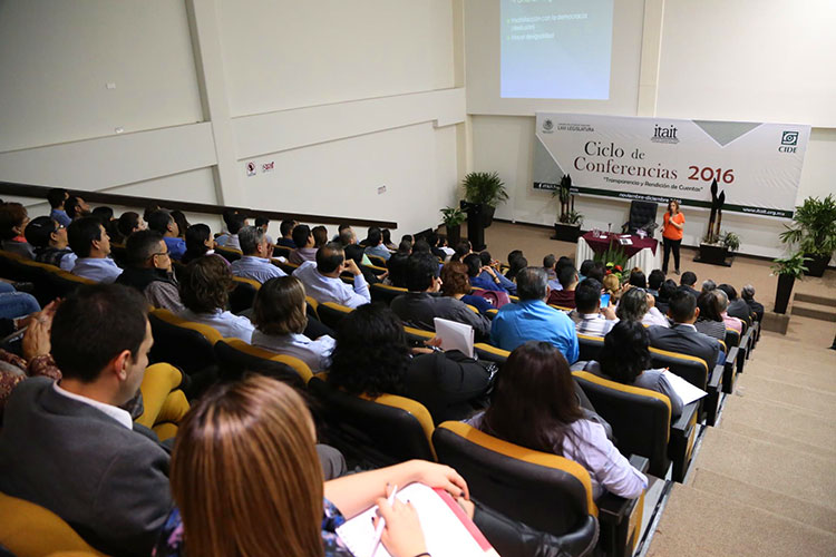 Transparencia y rendición de cuentas temas de agenda legislativa