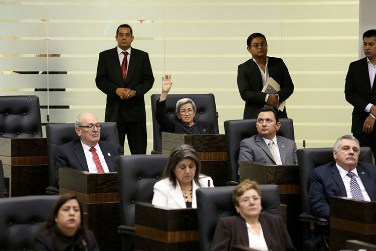 Saldrían Diputados al encuentro con paisanos