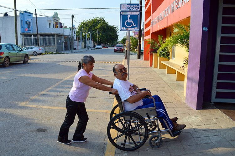 Llama DIF a destinar más recurso para personas discapacitadas