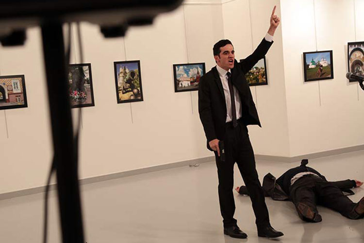 Balean al embajador de Rusia en Turquía