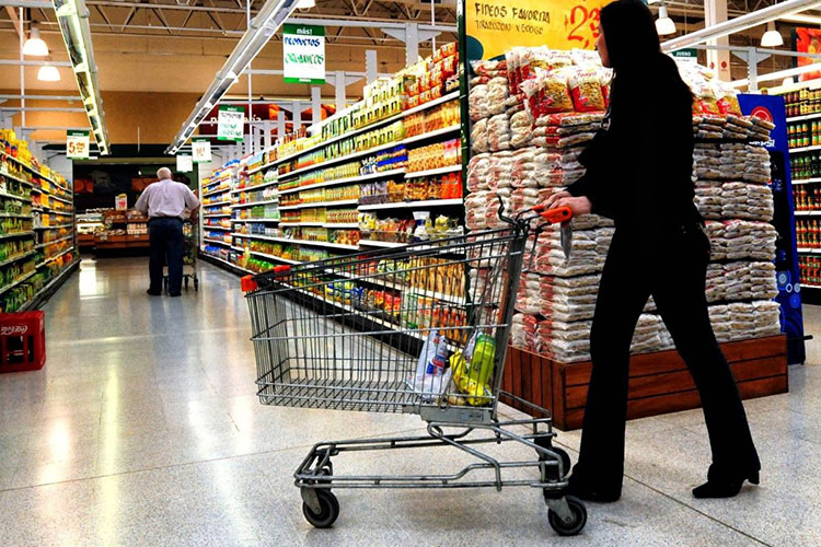 Consumo privado en México crece 3.6% anual en septiembre: Inegi
