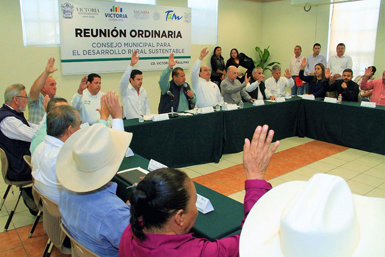 Se reúne Almaraz con Consejo Municipal de Desarrollo Rural