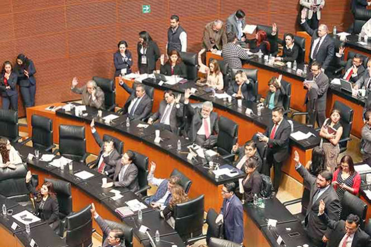 Congreso, caro e improductivo; dejan dos mil 131 pendientes