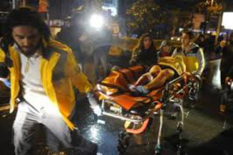 Primer atentado en 2017 deja 39 muertos en Turquía