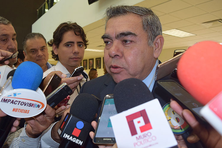 Una Tras Otra Limpia en el Tribunal…De que se va, se va