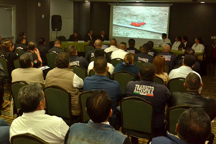 Capacitan a policías sobre el Nuevo Sistema Penal Acusatorio Federal