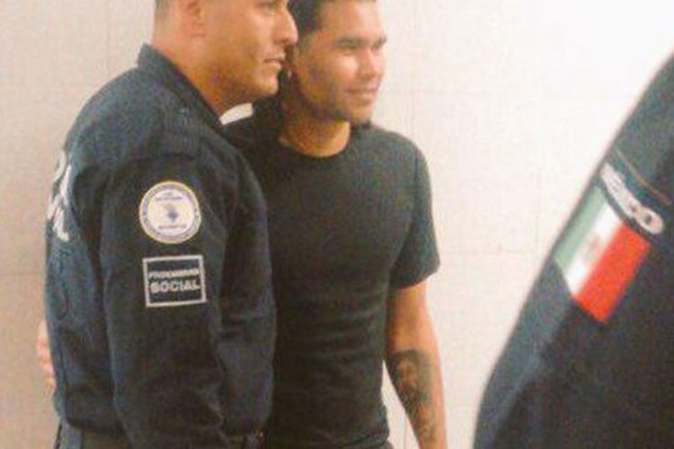 Choca “El Gullit” Peña, tenía aliento alcohólico; queda libre