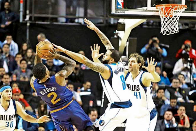 Mavericks gana a Suns en encuentro de la NBA en la CDMX