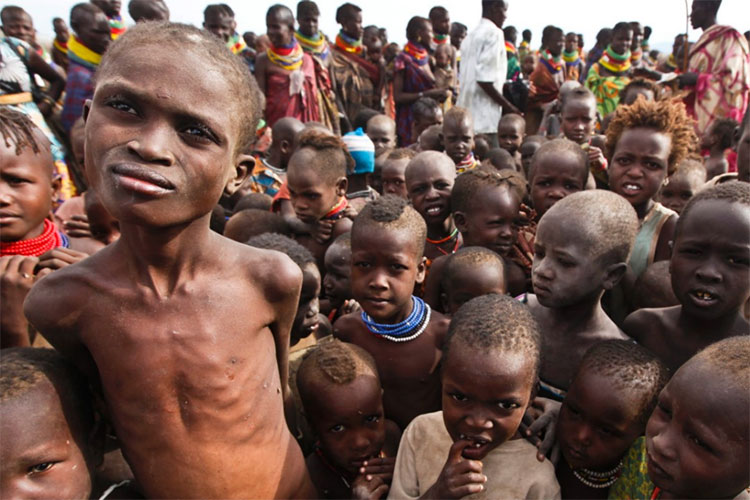 hambre infantil en áfrica