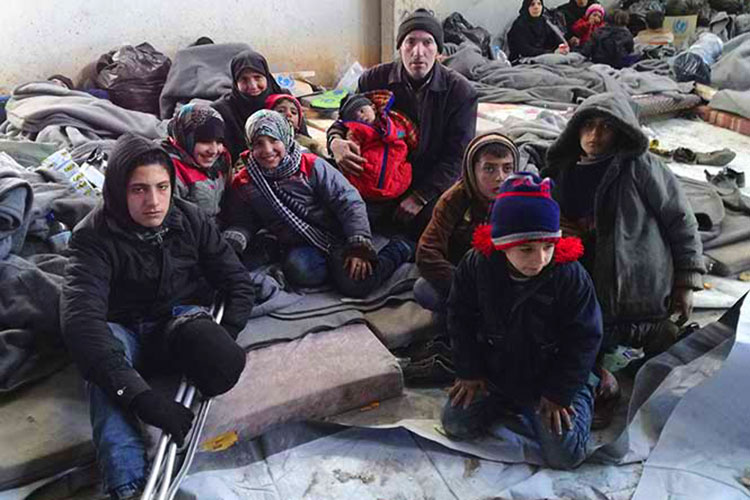 Detienen a 23 choferes que apoyan en la evacuación de civiles en Alepo
