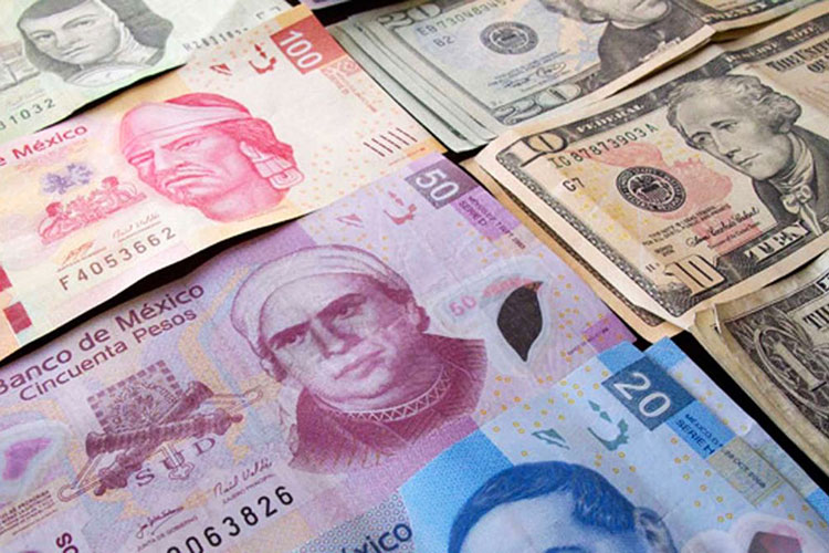 Banxico interviene en la venta de dólares tras caída de peso