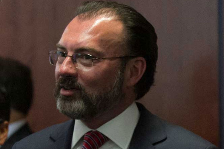 México destina 50 mdd a abogados para defender a connacionales
