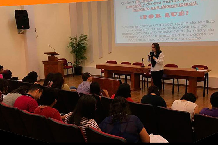 Forja UAT en sus estudiantes iniciativas para triunfar
