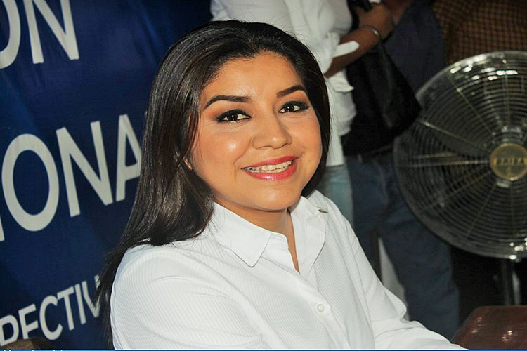 Gana Esther Lozano presidencia del PAN en Madero
