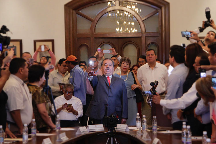 Una Tras Otra La desvergüenza de Egidio Torre