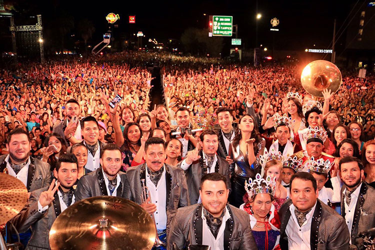 Victoria vibra en el Carnaval y con la Banda El Recodo