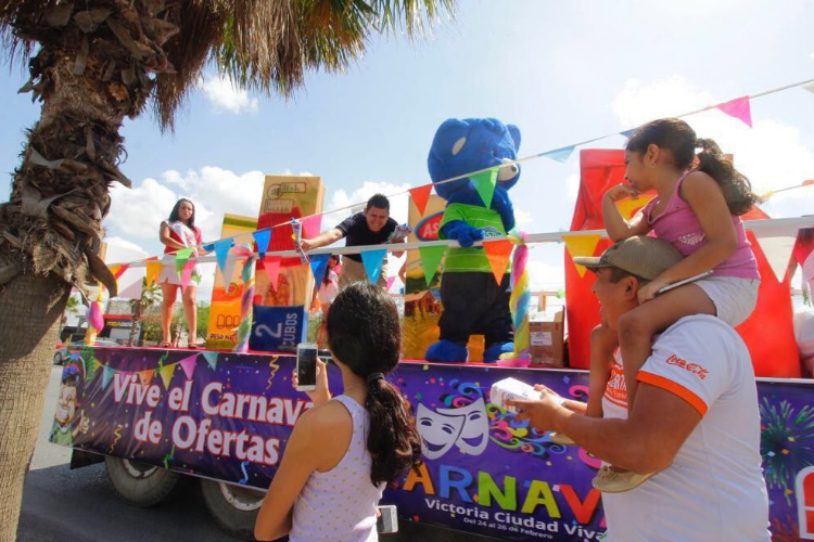 Recorre Carnaval Victoria las calles de la ciudad