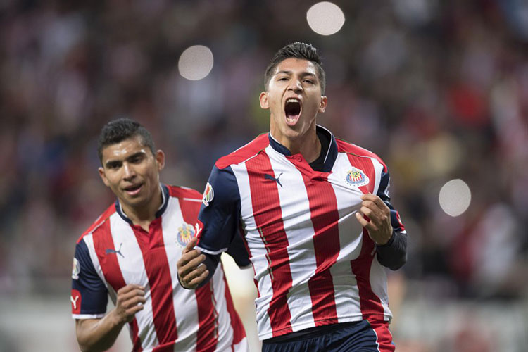 Chivas gana el Clásico Nacional