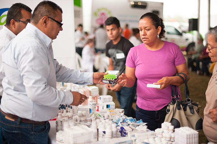 Lleva DIF Tamaulipas Feria de Servicios Asistenciales al municipio de El Mante