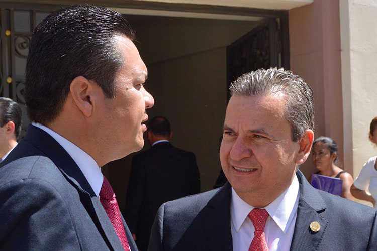 Vigilar escuelas desde C-4 es factible: López Castro