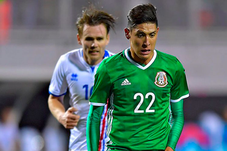 Edson Álvarez está feliz por su debut con el Tricolor
