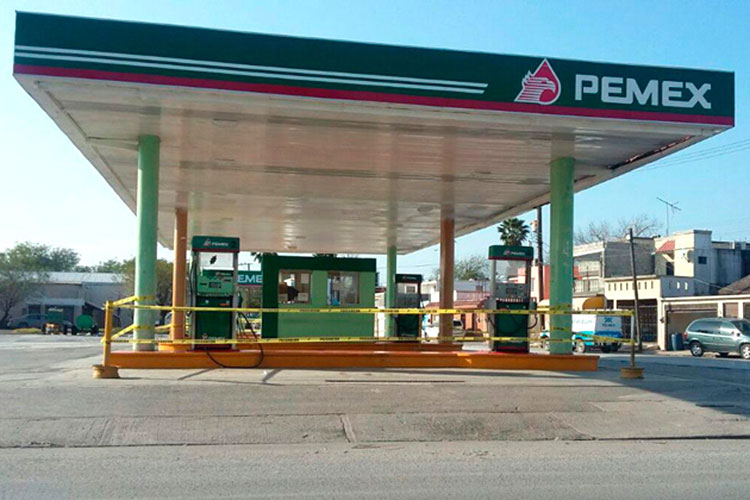 Cierran por 12 horas gasolineras en Tamaulipas