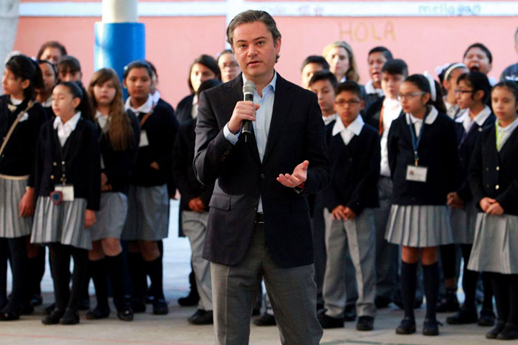 Nuño entrega plazas docentes en el marco del nuevo sistema educativo