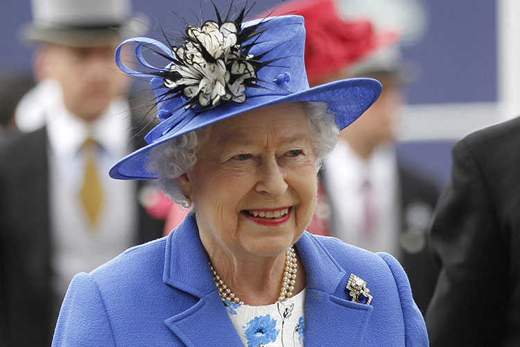 La reina Isabel II celebra 65 años en el trono de GB
