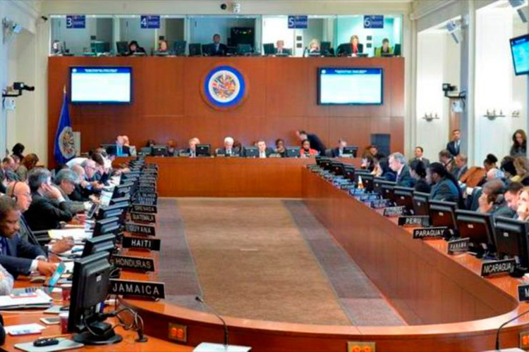 Peña, “punta de lanza” en la agresión de la OEA: Maduro