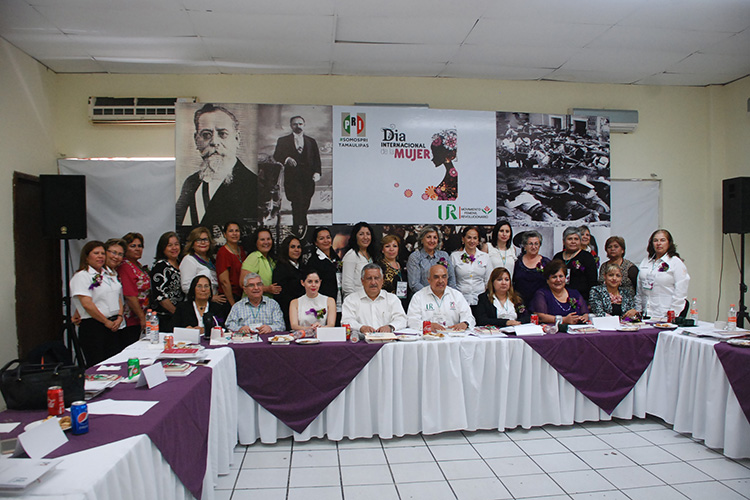 Mujeres del PRI no se achican como oposición