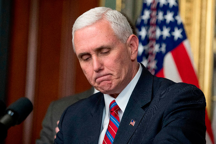 Pence usó ‘e-mail’ privado como gobernador de Indiana