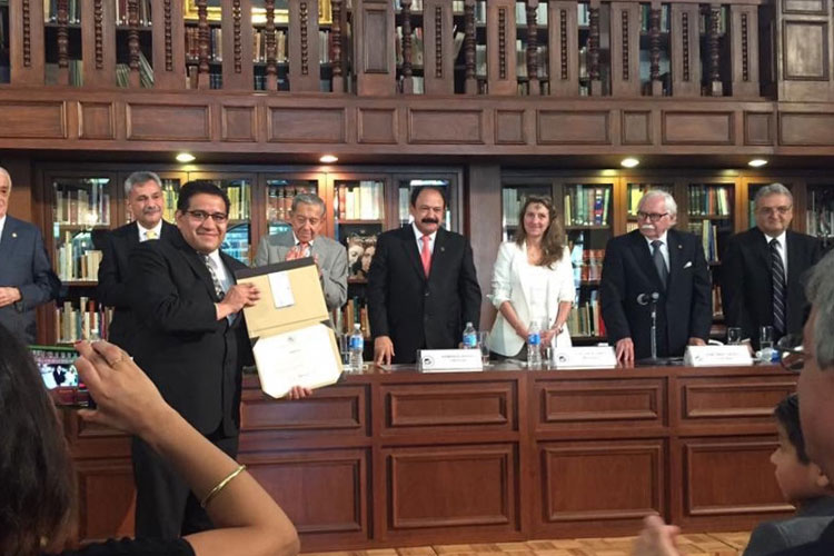 Científico de la UAT Juan Miguel Jiménez recibe Premio Nacional de Salud