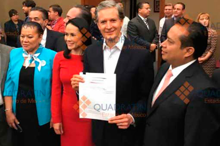 Del Mazo registra su candidatura para el gobierno del Edomex
