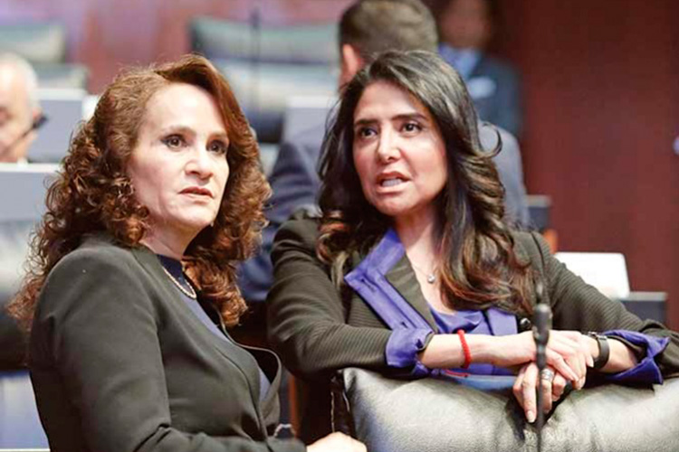Impulsan la expulsión de Alejandra Barrales