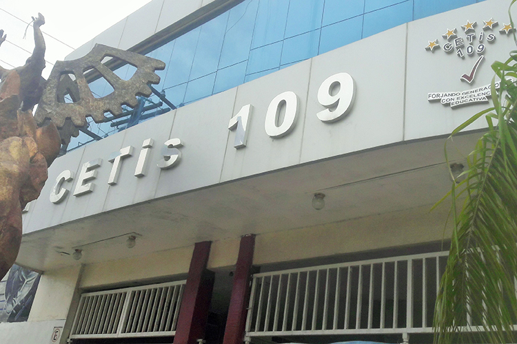 Aplican “Operativo Mochila” en el CETIS 109