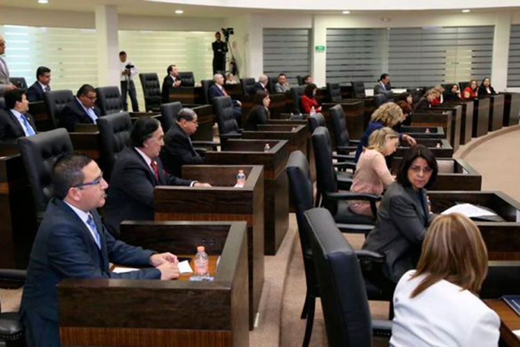 Rechaza PAN proponer reducción de diputados