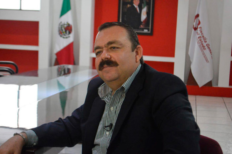 Detienen en San Diego al fiscal en funciones de Nayarit