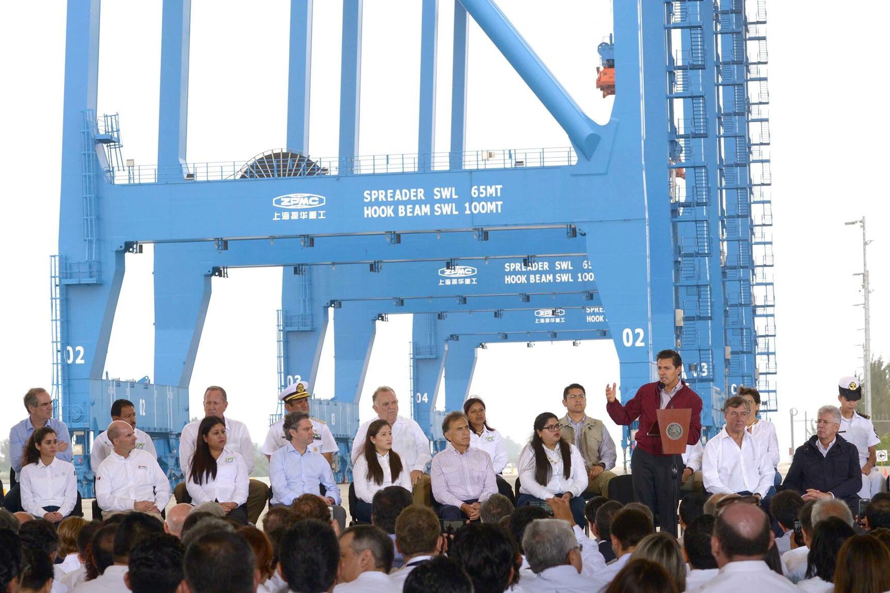 Mientras el mundo enfrenta incertidumbre, México sigue creciendo: EPN