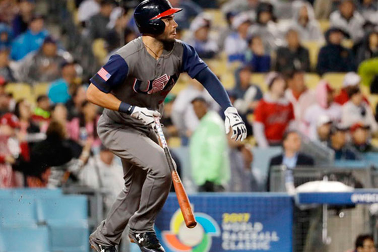 EU vence a Japón y se estrenará en final del Clásico Mundial
