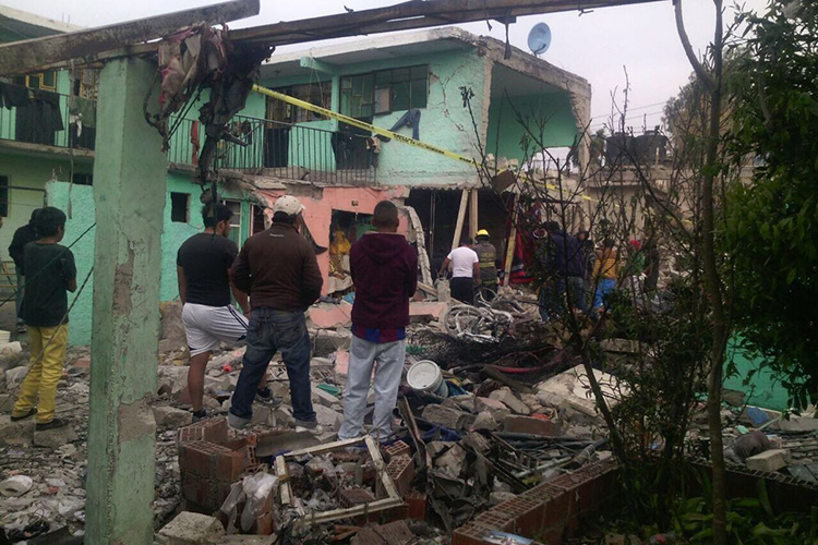 Explosión en Tultepec deja al menos 3 muertos y 10 heridos