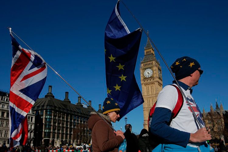 Decenas de miles se manifiestan en Londres contra el Brexit