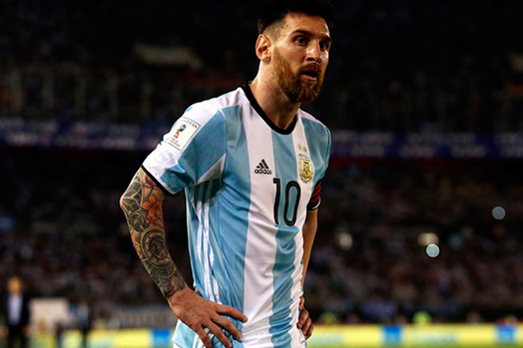 Messi fuera cuatro partidos