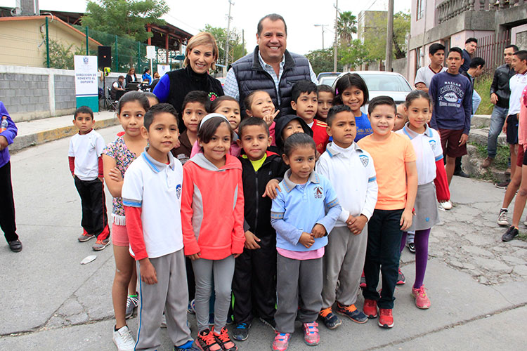Promueven Tony y Almaraz estilos de vida sanos