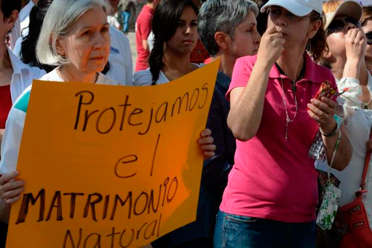 Protestas en 5 estados contra ataques a periodistas