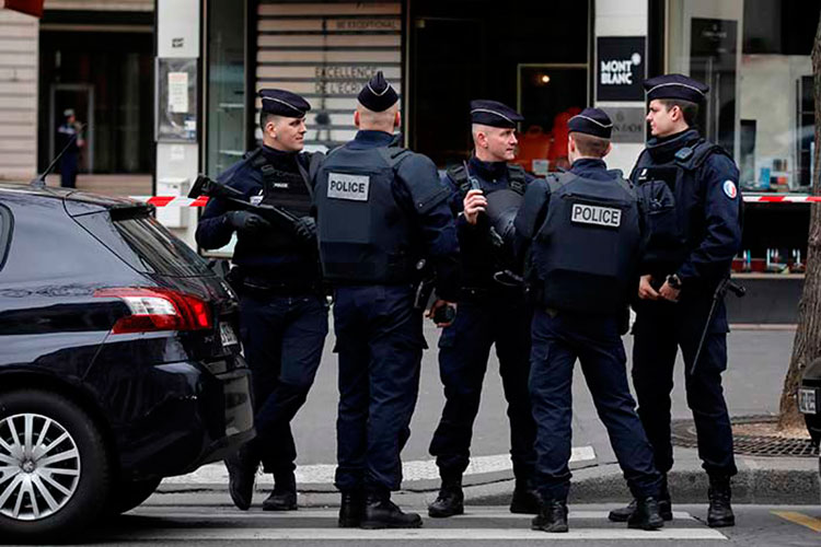 Susto y movilización en París por falsa amenaza de bomba